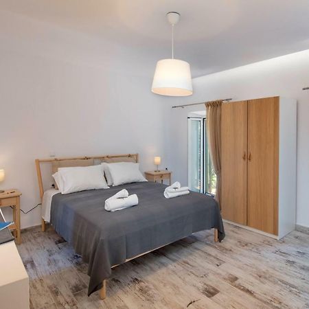 Loggos Couple Suite By Konnect Longós Eksteriør bilde